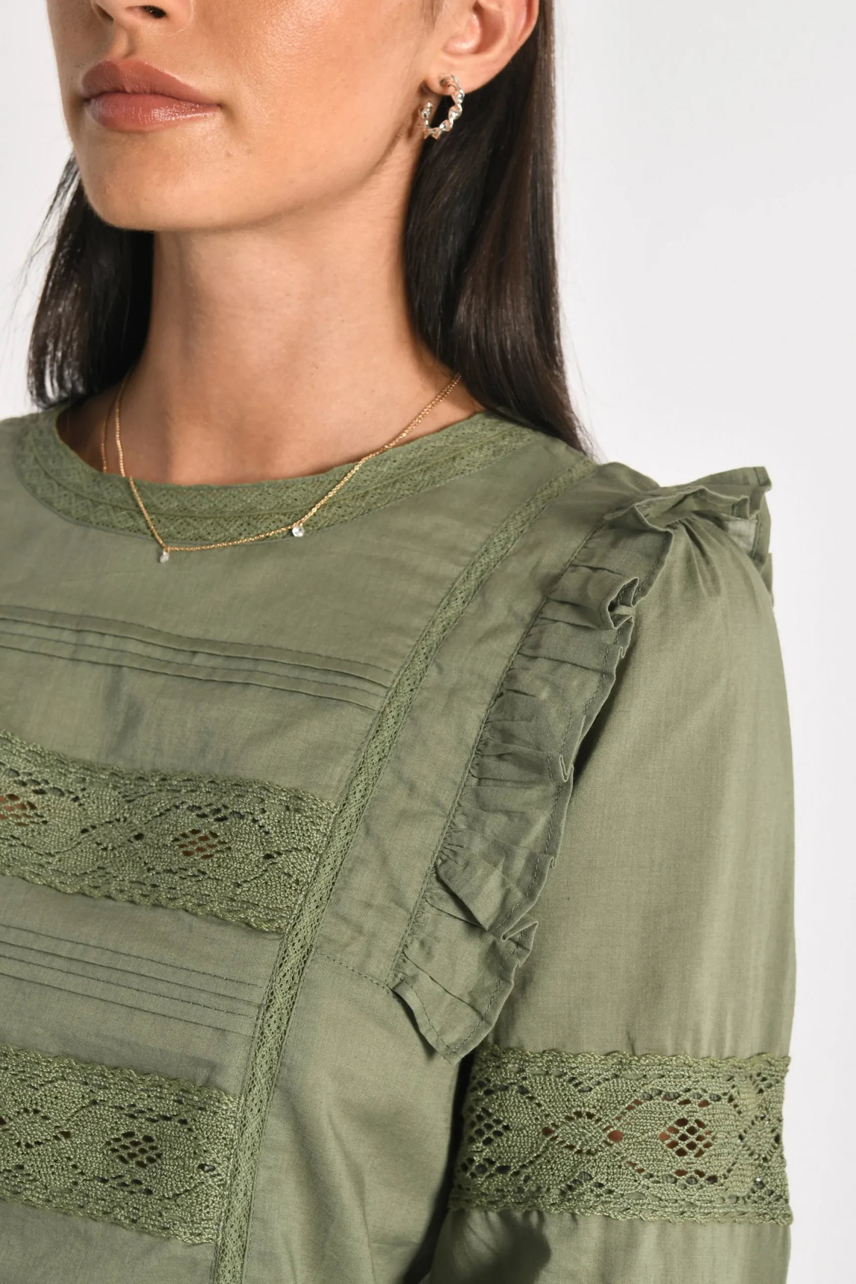 blouse_dentelle_lea_kaki_3.webp KOOKAÏ BLOUSE DENTELLE LEA Kaki Sale