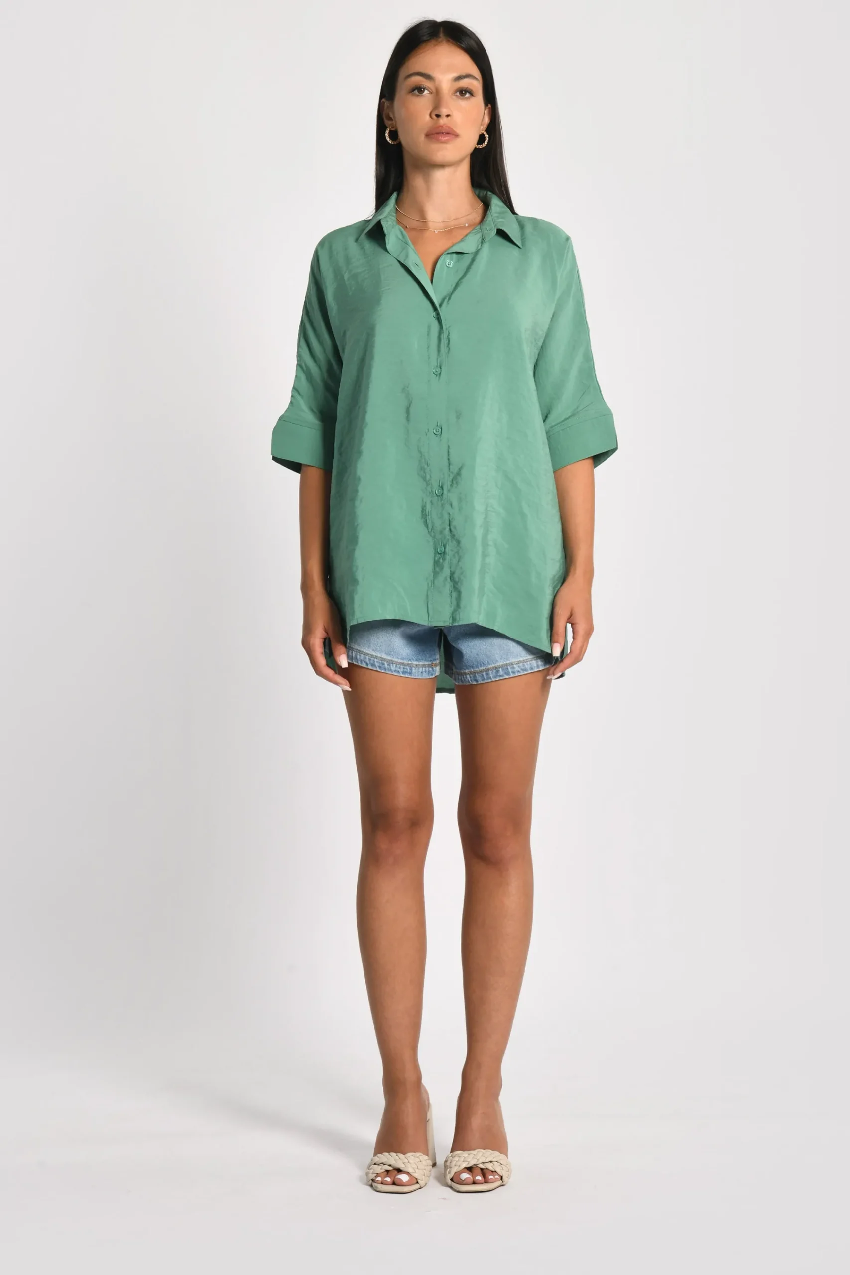 chemise_oversized_effet_s_2.webp KOOKAÏ CHEMISE OVERSIZED EFFET SOIE LILOU Emeraude Store