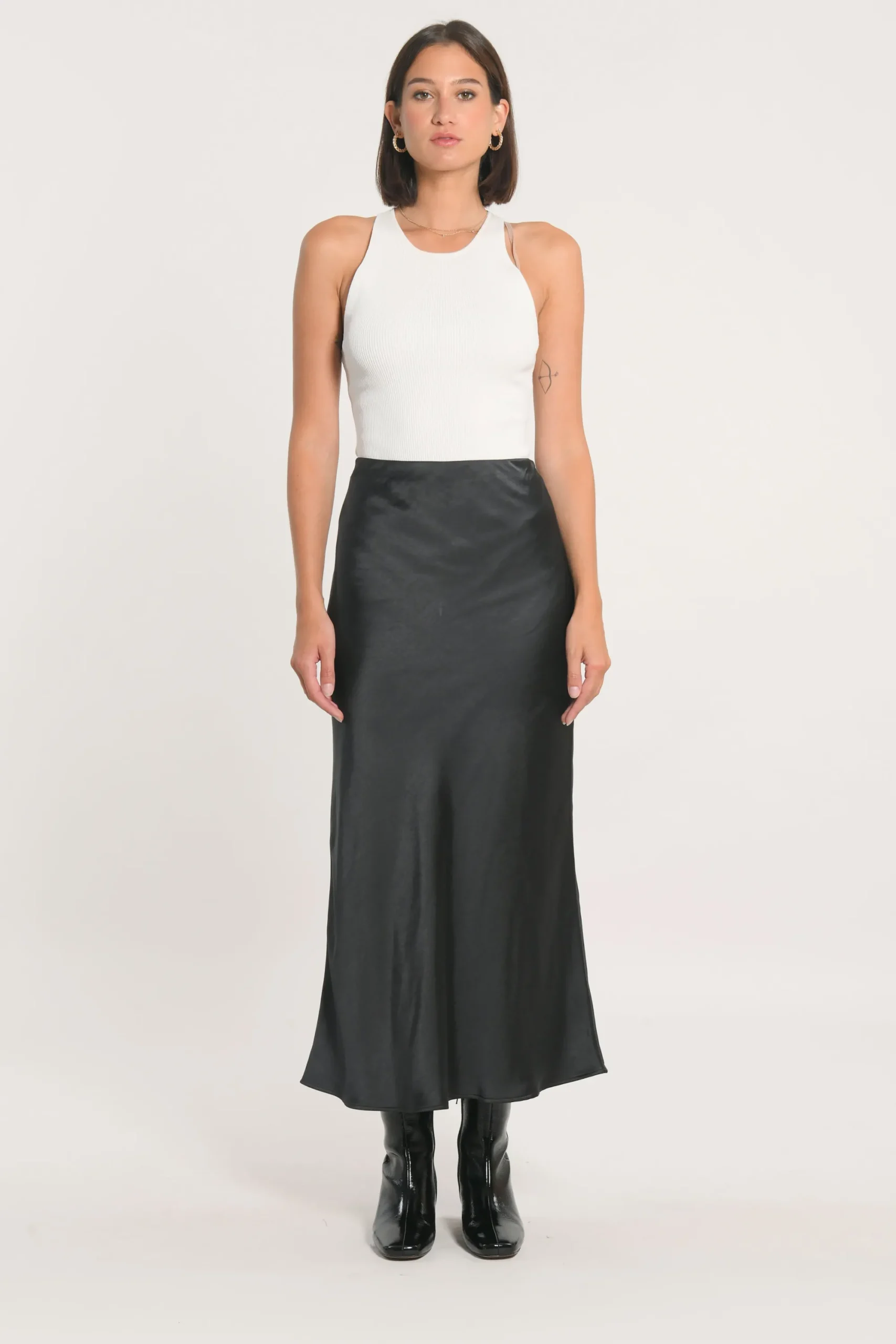 jupe_longue_sia_satin_noi_0.webp KOOKAÏ JUPE LONGUE SIA SATIN Noir Best Sale