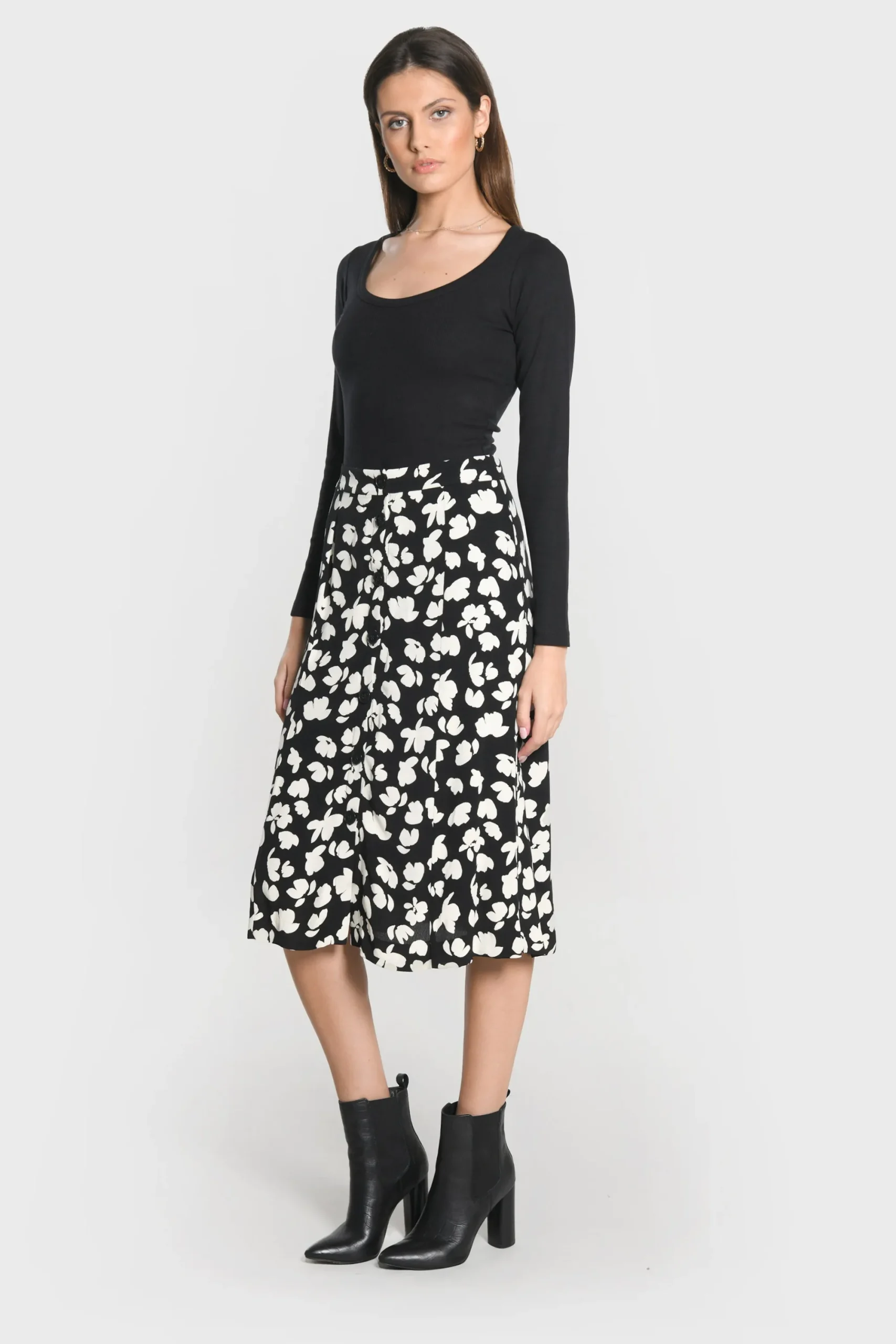 jupe_midi_carmen_noirblan_0.webp KOOKAÏ JUPE MIDI CARMEN Noir/blanc Discount