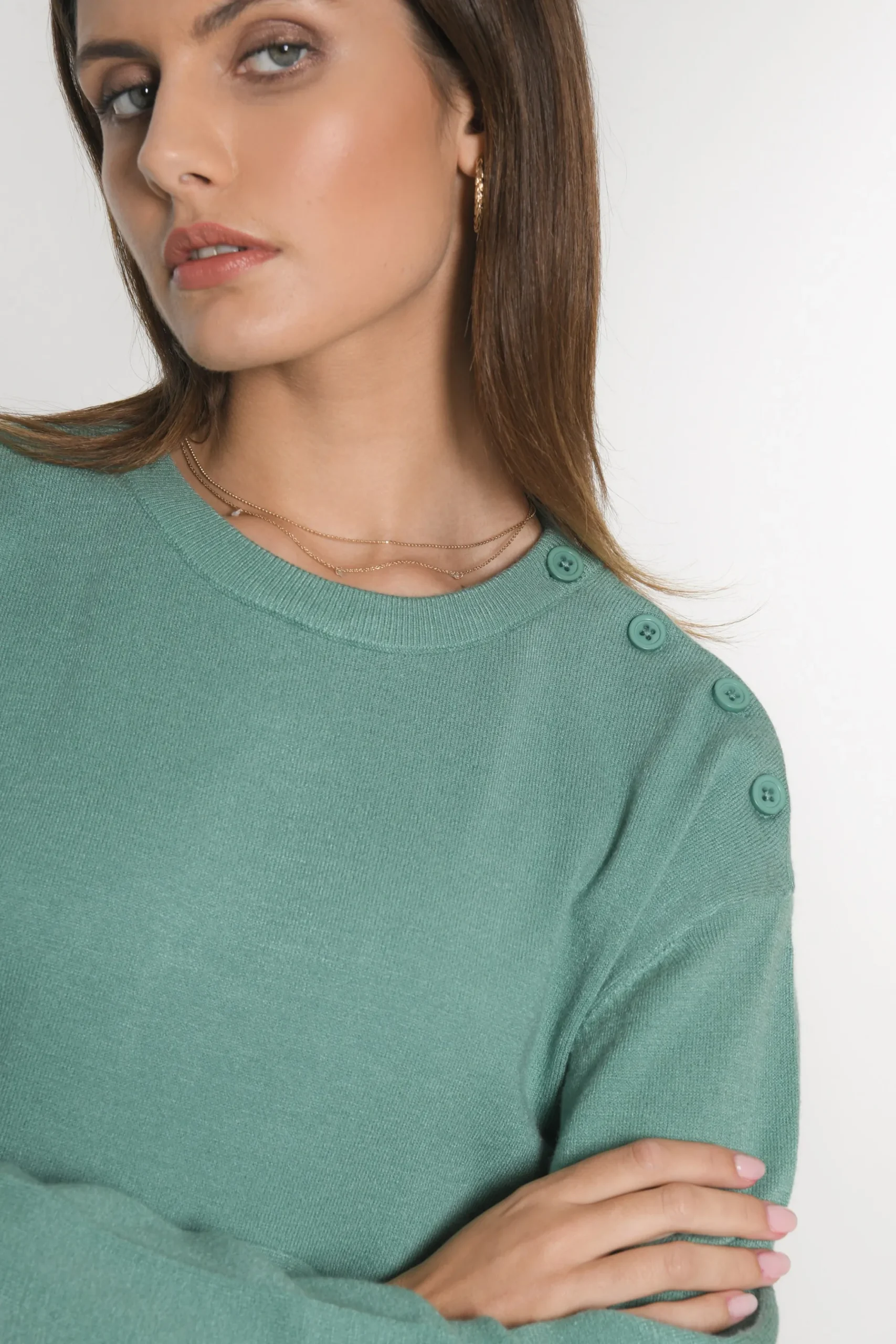 pull_boutonne_nolwenn_nep_2.webp KOOKAÏ PULL BOUTONNE NOLWENN NEPTUNE GREEN Neptunegreen Discount