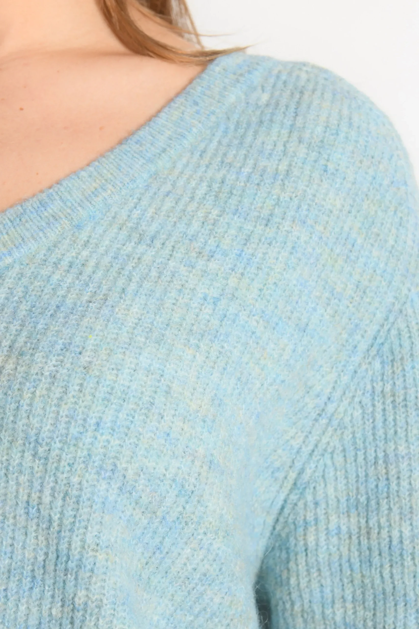 pull_col_v__danna__ciel_3.webp KOOKAÏ PULL COL V - DANNA - Ciel Sale