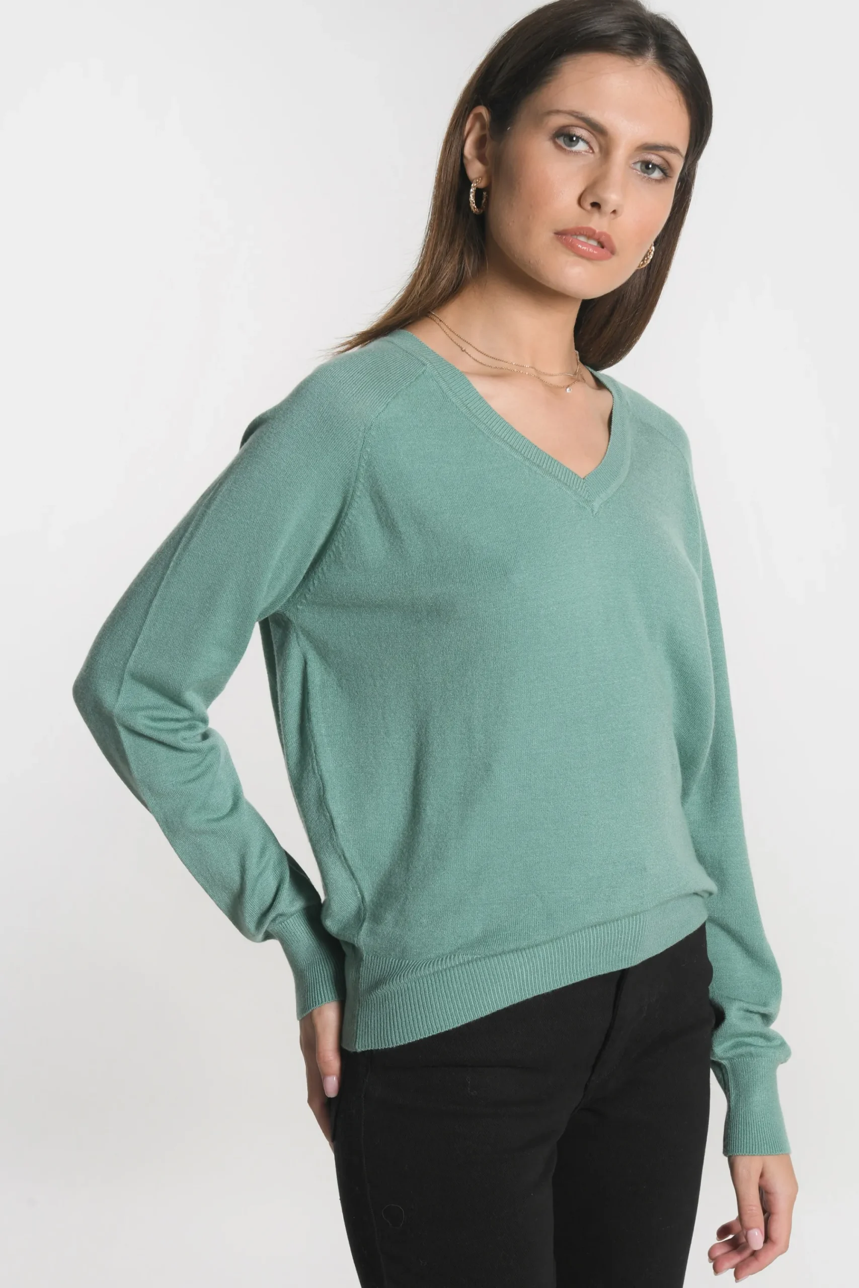 pull_col_v_nolween_green_1.webp KOOKAÏ PULL COL V NOLWEEN Green Store