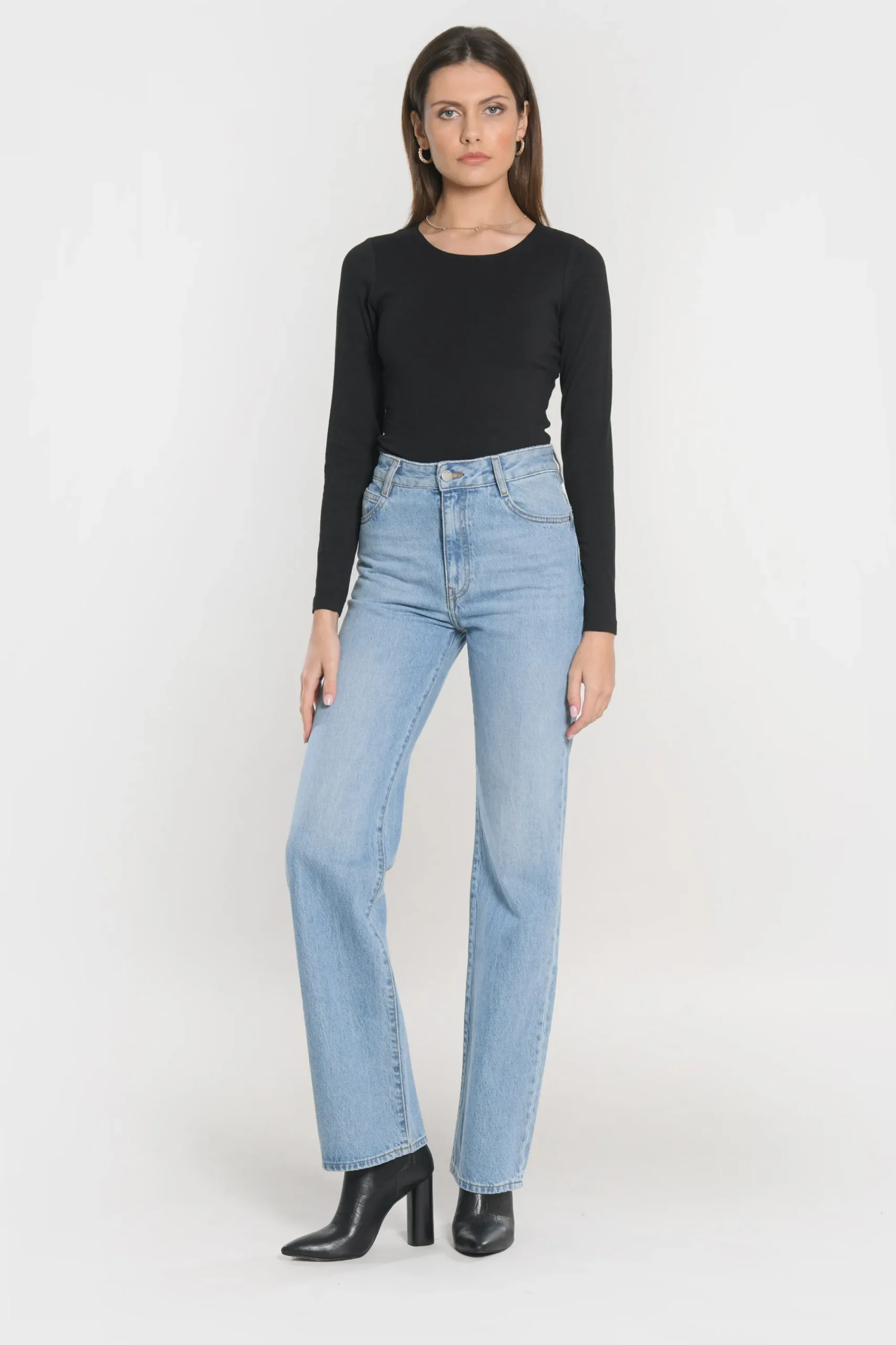 tee_shirt_col_rond_curt_n_2.webp KOOKAÏ TEE SHIRT COL ROND CURT Noir Best